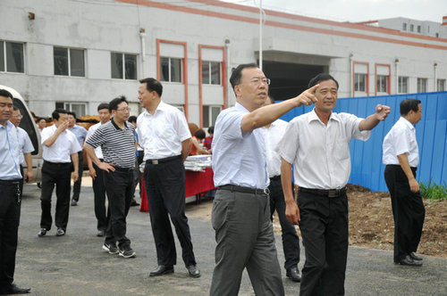 辽宁省铁岭市市委书记吴野松市长孙轶一行莅临辽宁公司视察指导工作